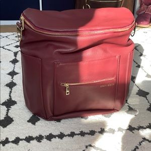 Fawn design bag in burgundy